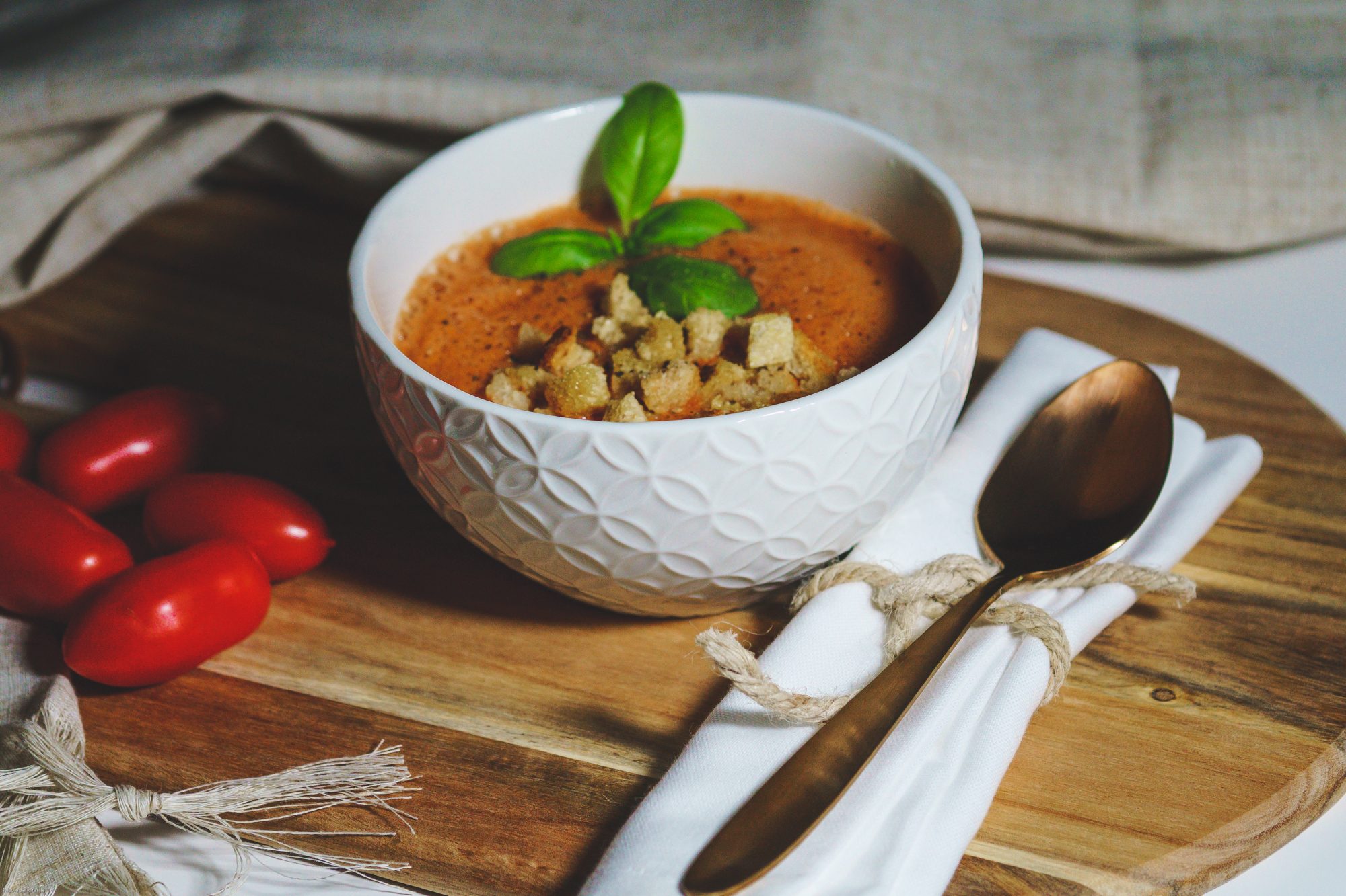 Tomatensuppe mit Croutons