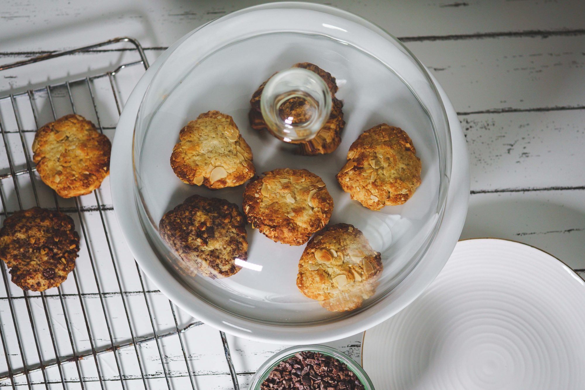 Vegane Cookies mit Marzipan und Schokolade
